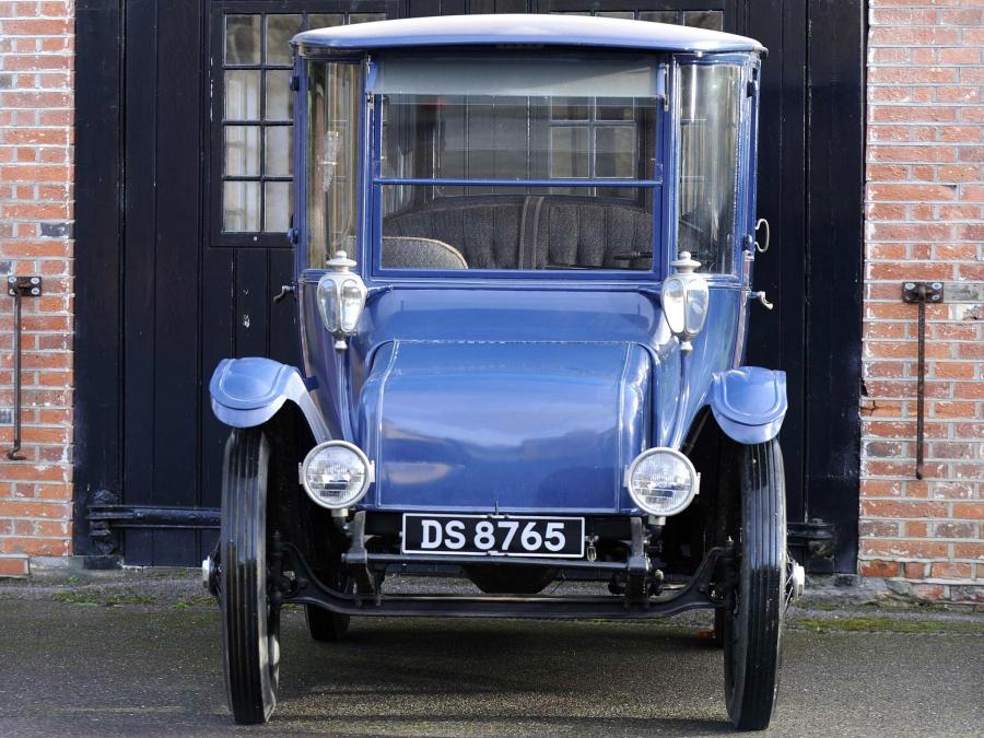  Detroit Electric Brougham 1915 года  (фото 2 из 9)